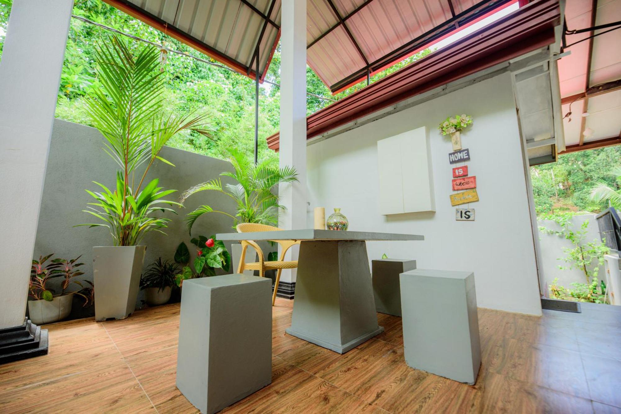 Vero Homestay Galle- Your Home Away From Home! Екстер'єр фото